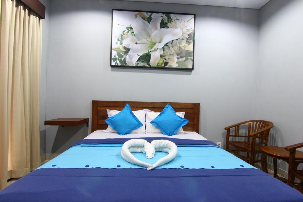 Wisma tamu Radha 2*